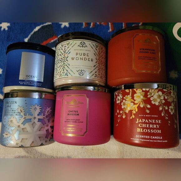 Used Japanese Cherry Blossom bath and body works 3-wick candle - Picture 6 of 16